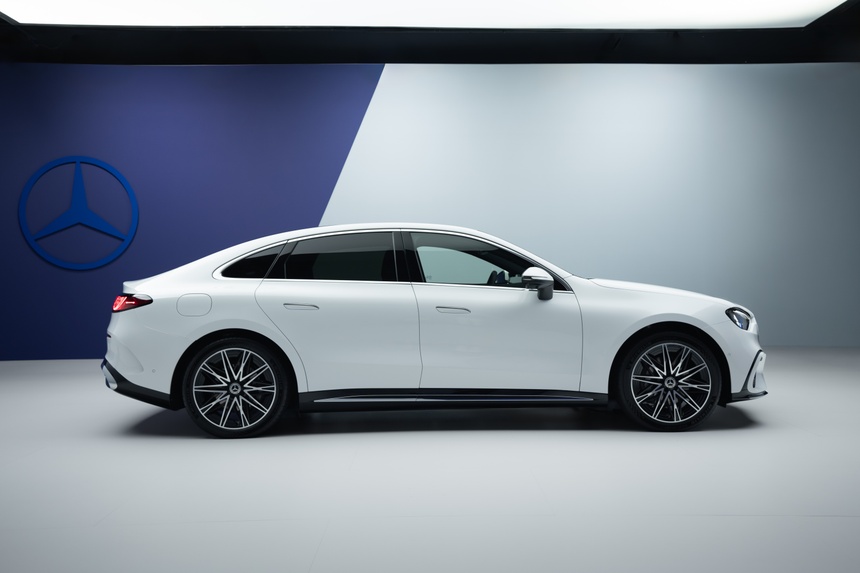 Mercedes-Benz,  C 400 4MATIC electric,  C-Class electric,  Mercedes-Benz,  EV,  xe dien,  sedan,  bmw,  bmw i3,  electric anh 5