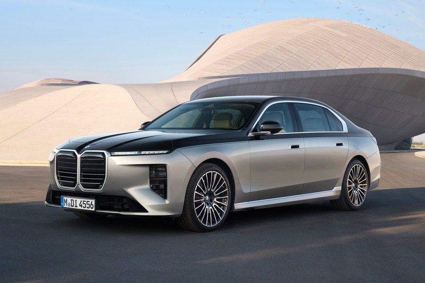 bmw,  7 series,  bmw 7 series,  mercedes,  mercedes-benz,  s-class,  sedan,  cao cap,  hang sang,  facelift,  lci anh 1