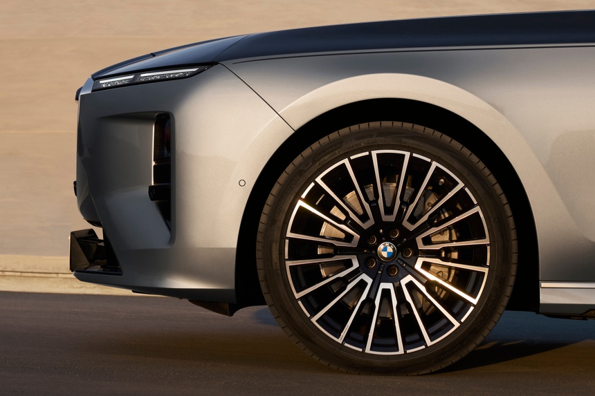 bmw,  7 series,  bmw 7 series,  mercedes,  mercedes-benz,  s-class,  sedan,  cao cap,  hang sang,  facelift,  lci anh 7