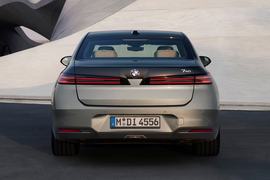 bmw,  7 series,  bmw 7 series,  mercedes,  mercedes-benz,  s-class,  sedan,  cao cap,  hang sang,  facelift,  lci anh 9