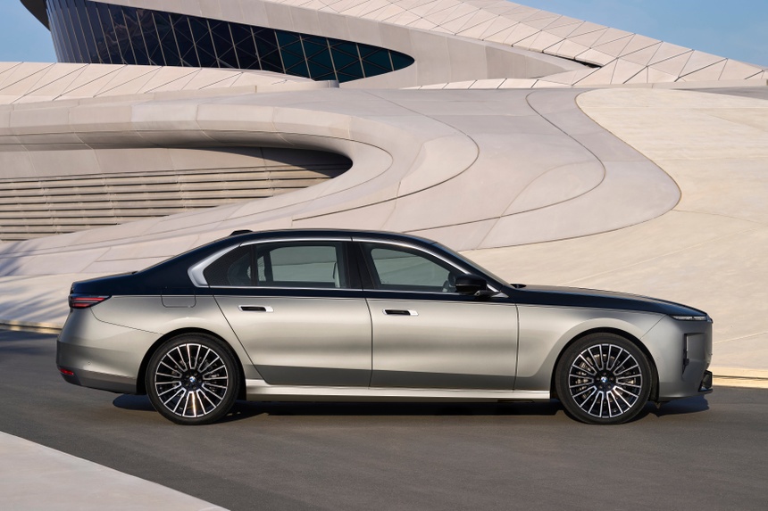 bmw,  7 series,  bmw 7 series,  mercedes,  mercedes-benz,  s-class,  sedan,  cao cap,  hang sang,  facelift,  lci anh 6