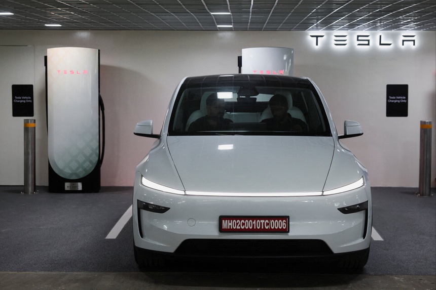 Xe điện Tesla Model Y L bản 6 chỗ 'chào sân' thị trường Ấn Độ