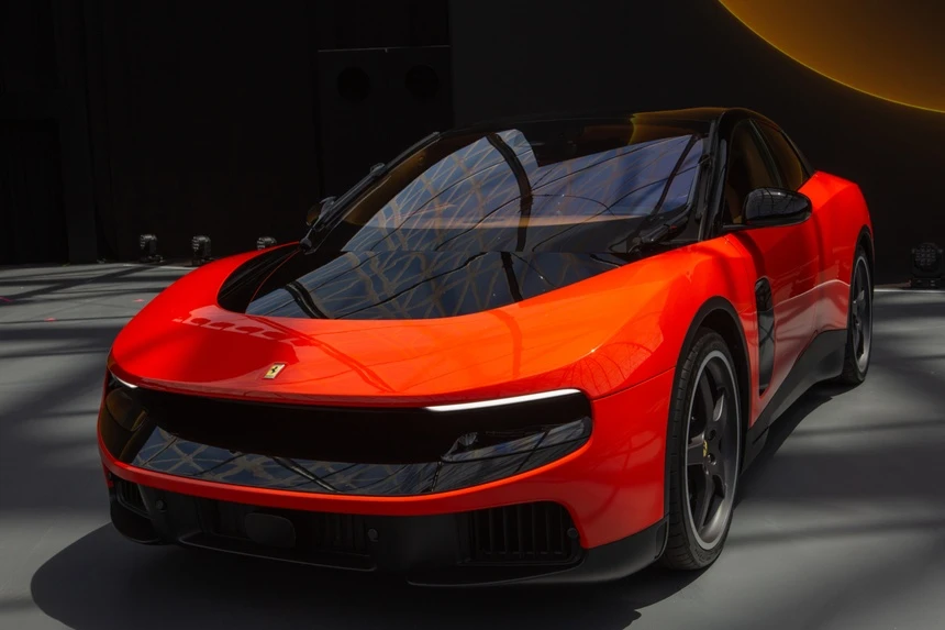 Ferrari,  12Cilindri Manuale,  12Cilindri,  Manuale,  so san,  amalfi,  manuale by-wire,  luce,  ev,  xe dien anh 2