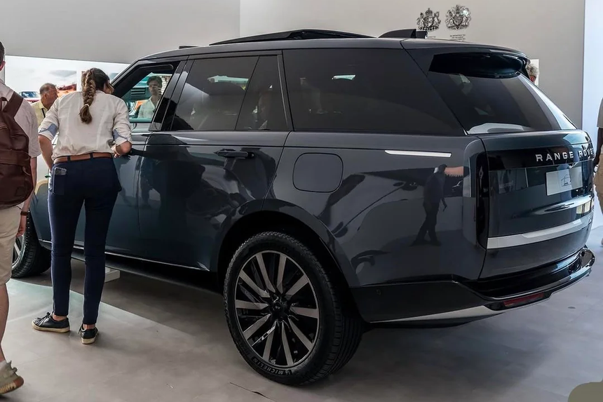 range rover electric,  suv,  range rover,  electric,  ev,  bev,  mhev,  phev,  thuần điện,  xe điện,  xe thuần điện,  jlr,  land rover ảnh 4