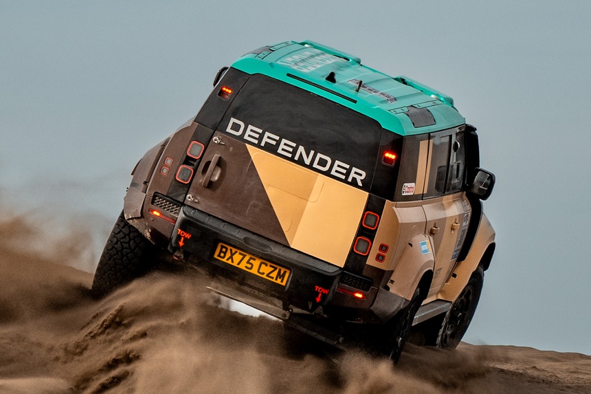 defender dakar,  defender,  dakar,  dakar rally,  land rover,  octa,  defender octa,  suv,  địa h&igrave;nh ảnh 5