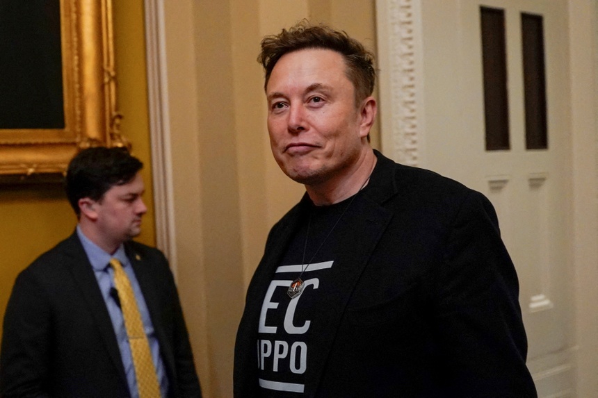Elon Musk gặp nguy