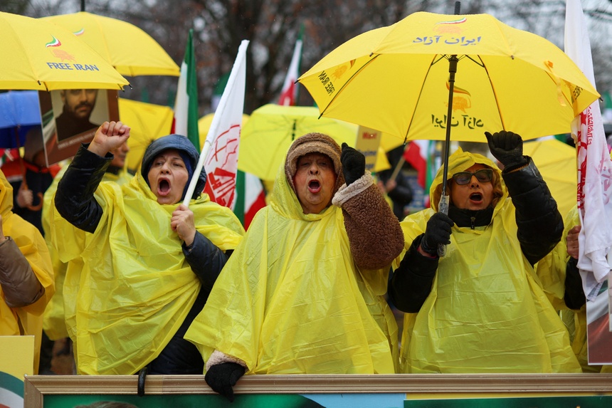 Iran sẵn sàng tấn công Israel và căn cứ Mỹ nếu bị can thiệp