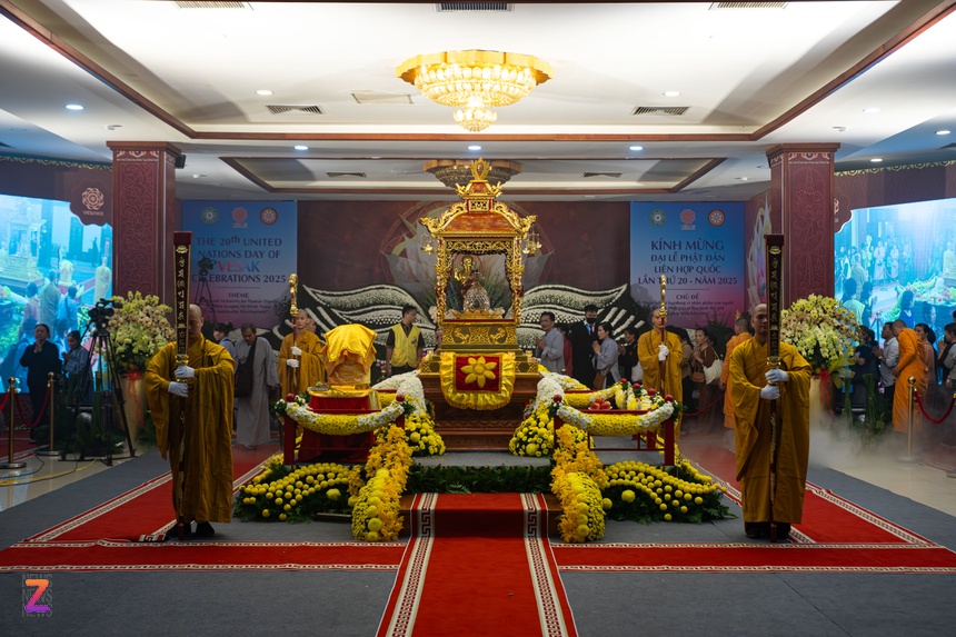 Chua Tam Chuc anh 6