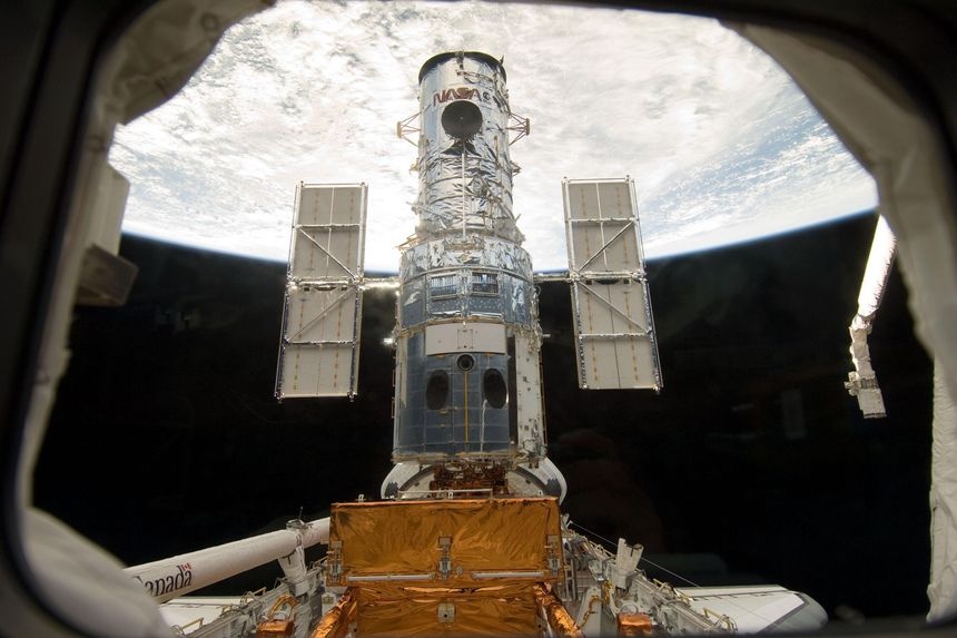 Hubble da tro lai anh 1