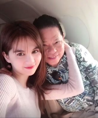 Ngọc Trinh hạnh phúc bên Hoàng Kiều ảnh 5 Ngoc Trinh hanh phuc ben Hoang Kieu anh 5