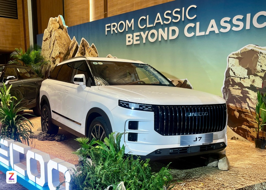 Nha may xe Trung Quoc,  xay nha may,  SUV anh 1