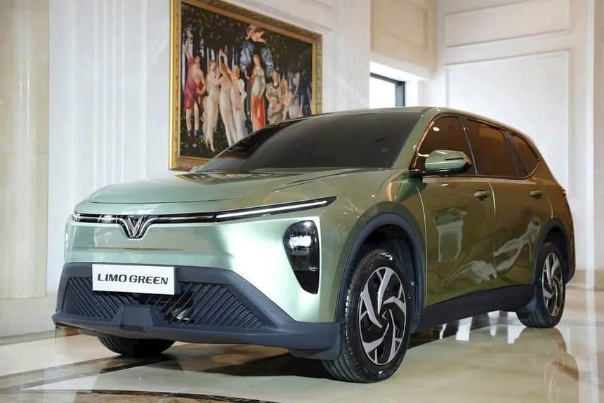 VinFast,  Toyota Hilux,  xe dien anh 4