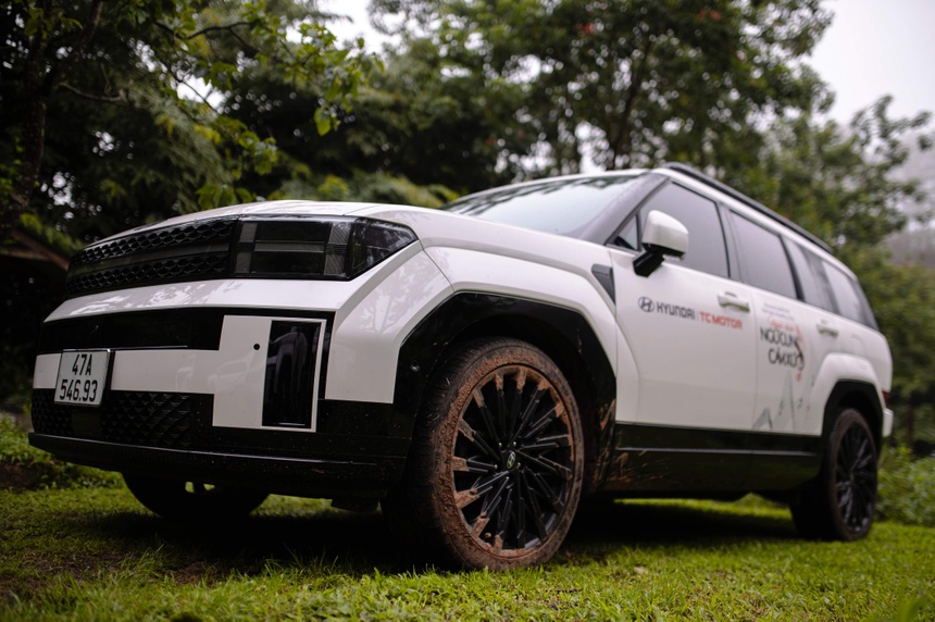 Hyundaii Santa Fe moi anh 5