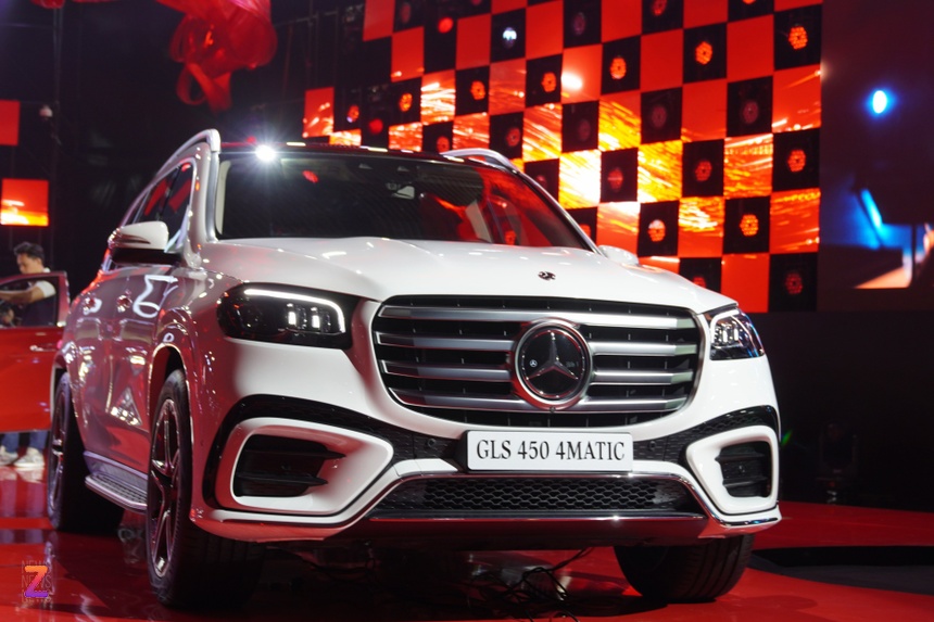 Mercedes-Benz GLS 450 4MATIC anh 3