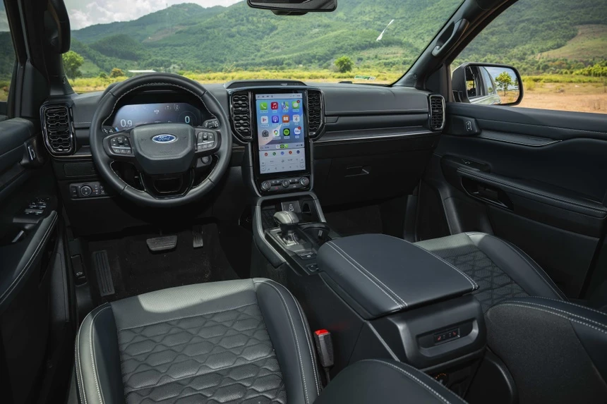 Ford,  Ford Everest anh 2