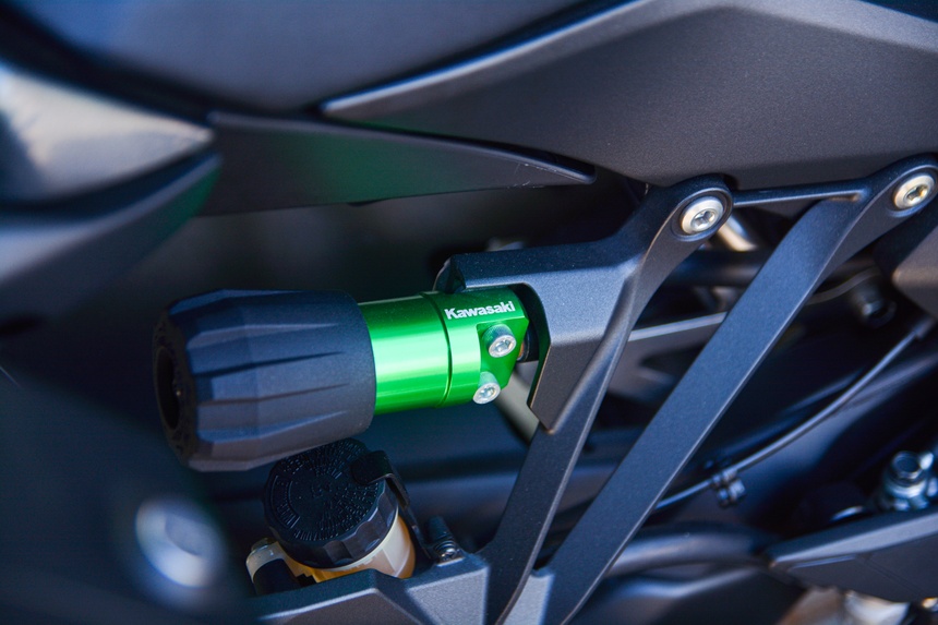 Kawasaki Z1000SX,  phien ban touring cua Z1000 gia 340 trieu anh 8