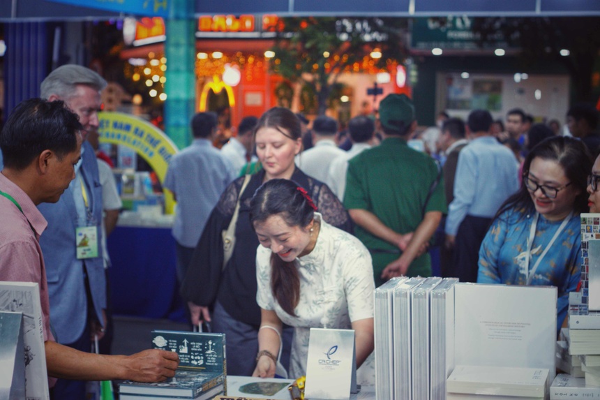 Duong sach Tet anh 1