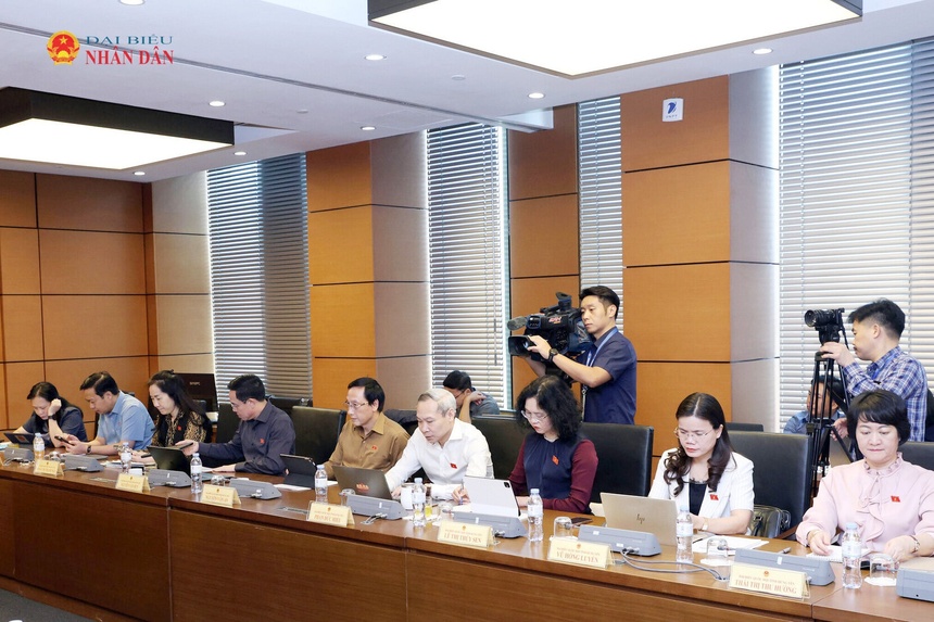 Luật Xuất bản ảnh 6