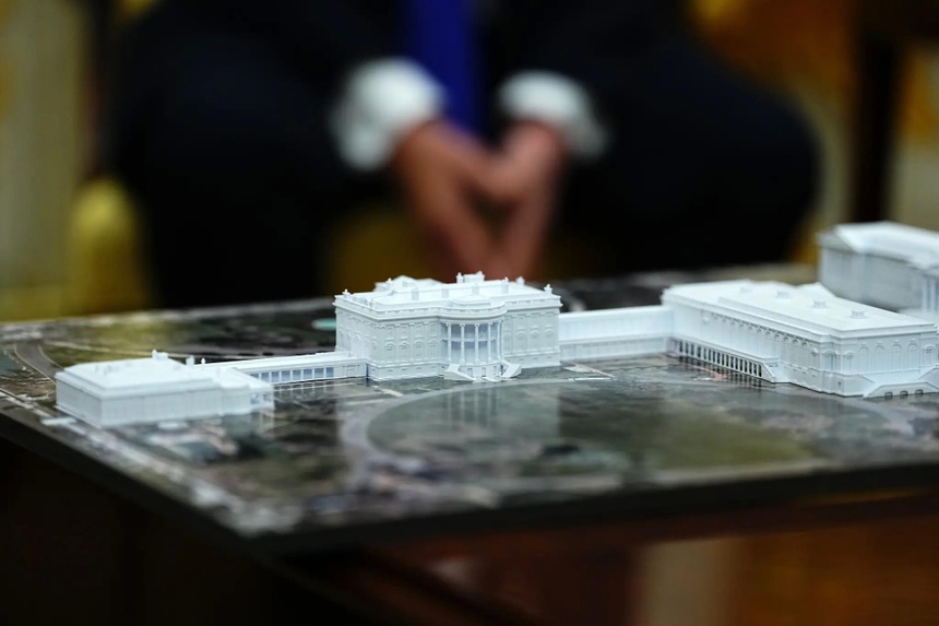 Ông Trump nói phóng viên CNN 'ngu ngốc và độc ác'