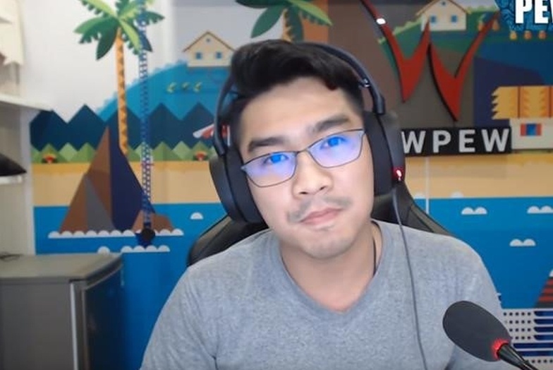 pew pew mat kenh youtube anh 1