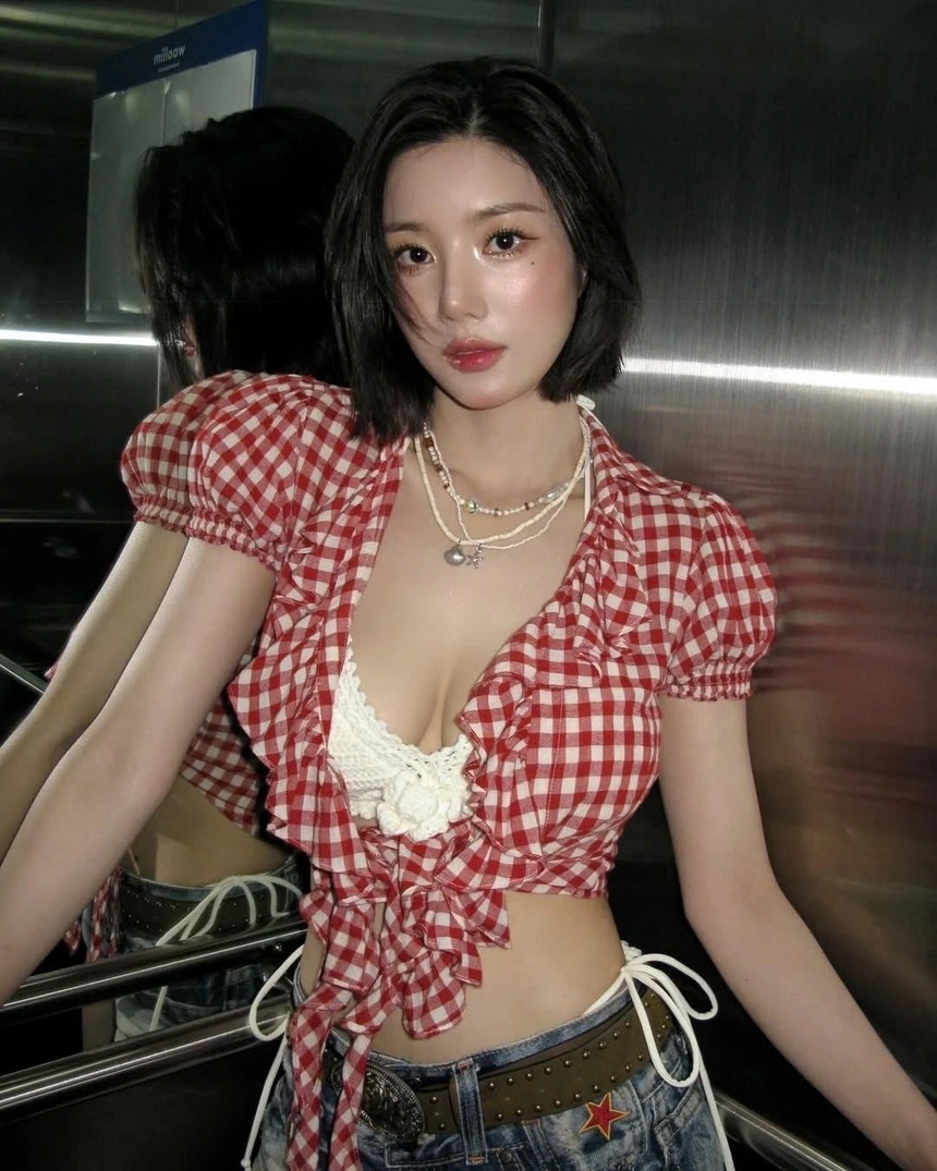 nu than waterbomb eun bi anh 2