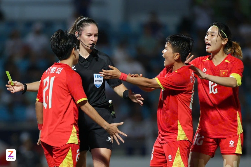 trọng tài người lào ảnh 1 trong tai nguoi lao anh 1