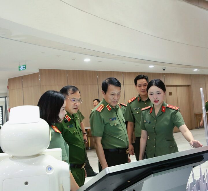 thuong uy anh 5