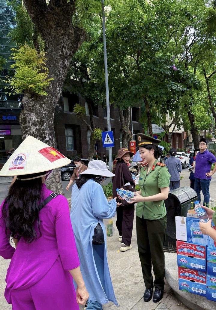 thuong uy anh 9