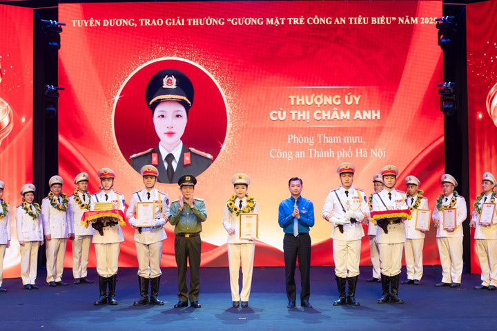 thuong uy anh 6