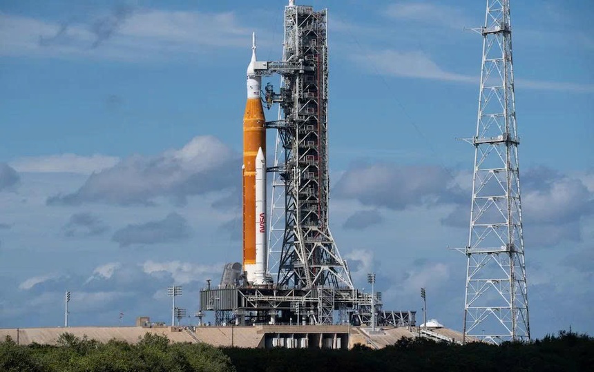 Moon Dream (image 3) Moon Dream (image 3)