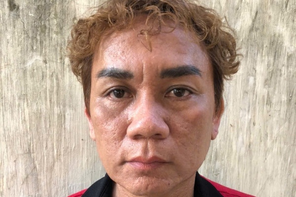 Dieu khien oto Lexus,  tong tu vong,  em gai anh 1