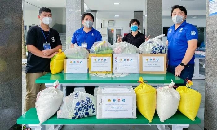 thuong tet cho giang vien TP.HCM anh 1
