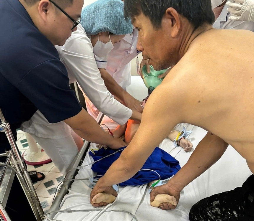 Ba cha con nhay cau anh 2