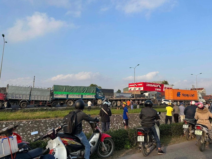 Tai nan oto lien hoan anh 1