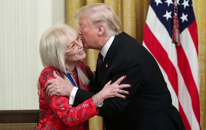 Nhiệm kỳ ba của ông Trump nóng lên