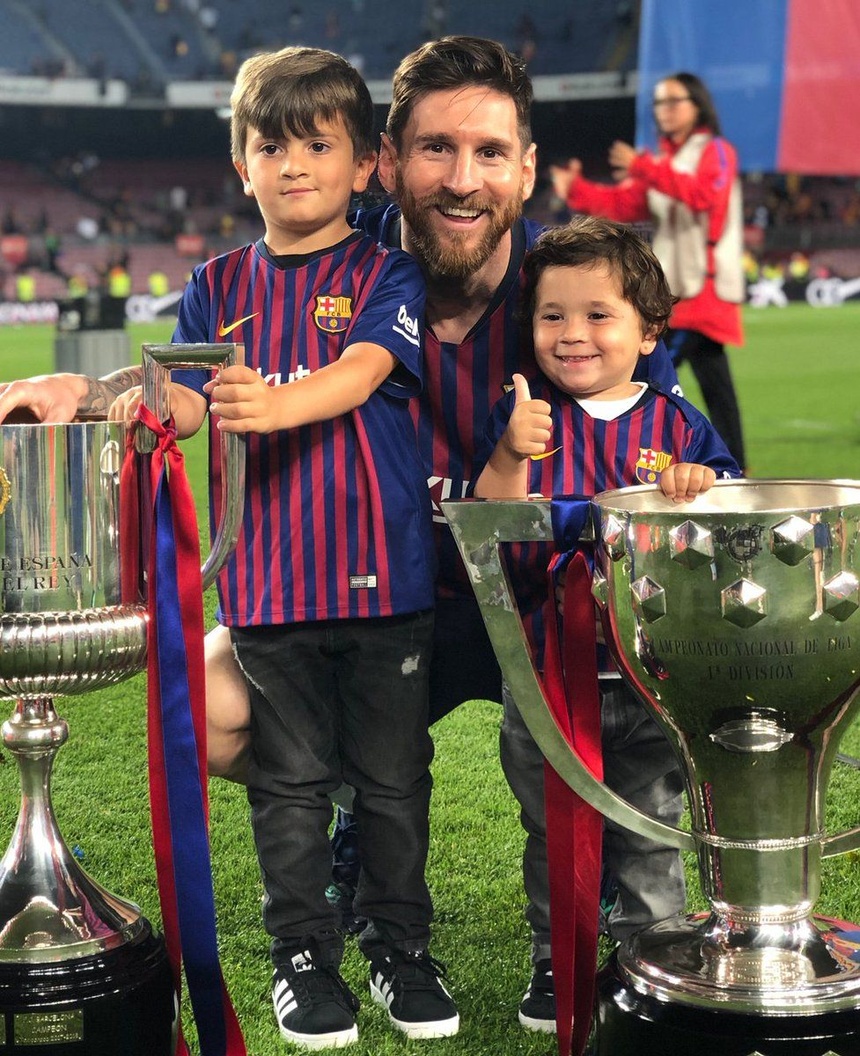 Mateo Messi, Con trai thu 2 anh 8