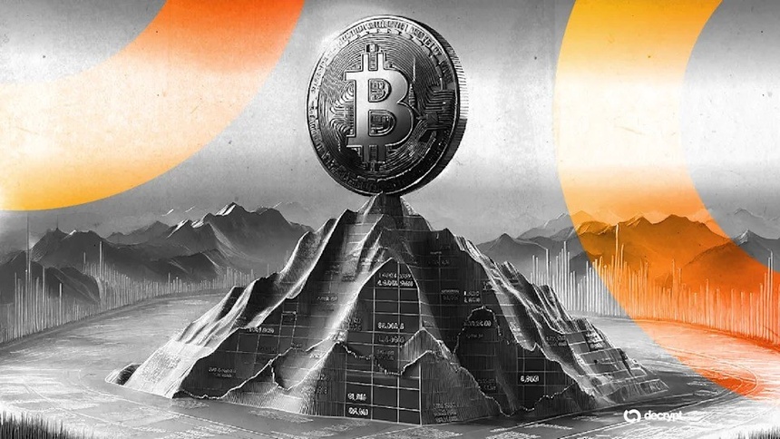 Bitcoin tăng chóng mặt, chuyên gia cảnh báo rủi ro tiền ảo vô giá trị