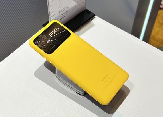 Poco C40 anh 2