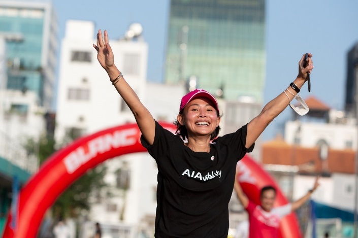 AIA,  Vu Le Mong Ha anh 1