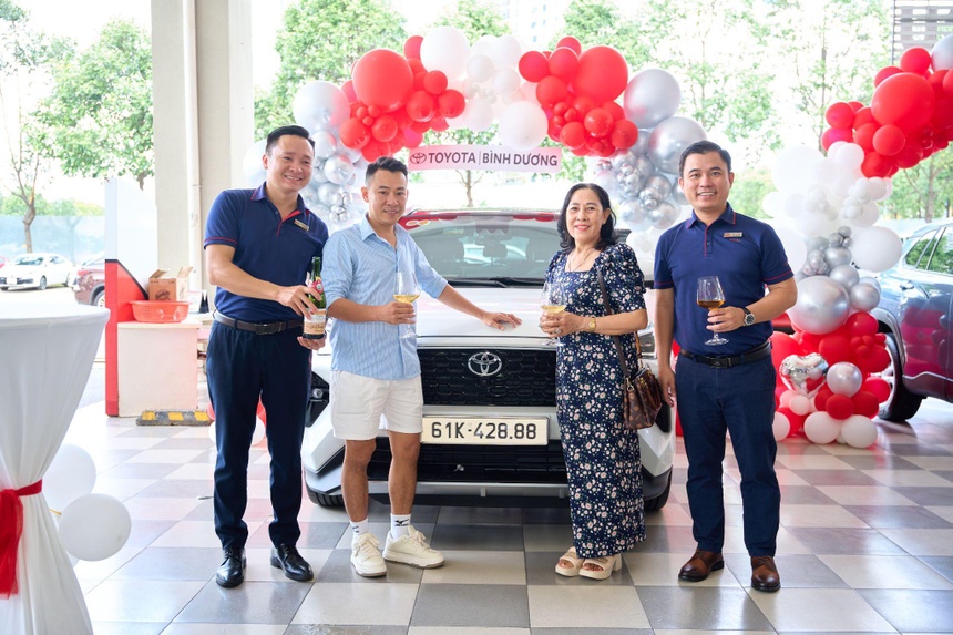 Toyota anh 2