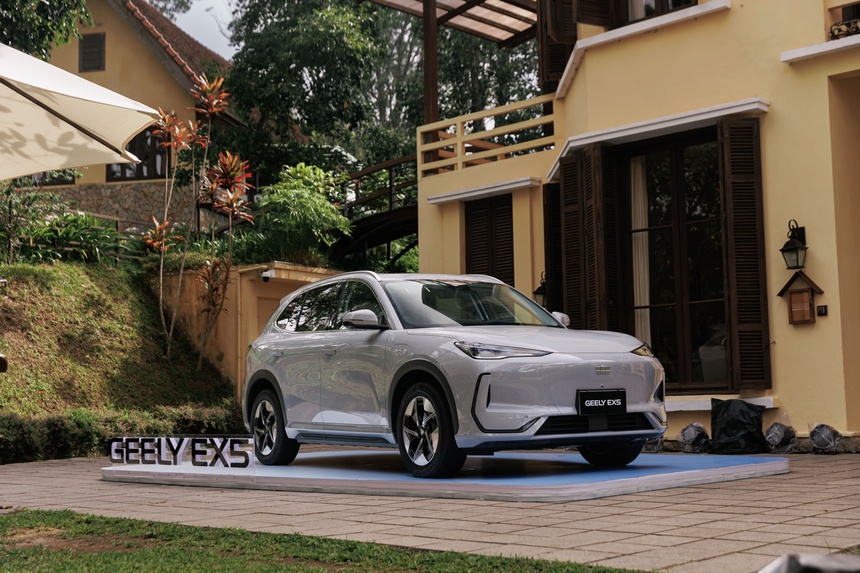 Geely EX5 anh 2