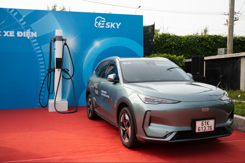 Geely EX5 EV anh 4