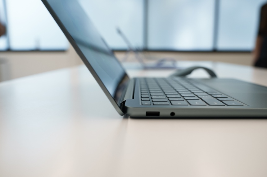 Microsoft Surface Pro 2025, Microsoft Surface Laptop 2025, laptop Windows, may tinh AI anh 10 Microsoft Surface Pro 2025, Microsoft Surface Laptop 2025, laptop Windows, may tinh AI anh 10
