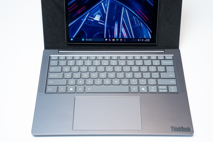 su kien IFA 2025, Lenovo laptop xoay, Lenovo ThinkBook VertiFlex Concept, trien lam cong nghe anh 4