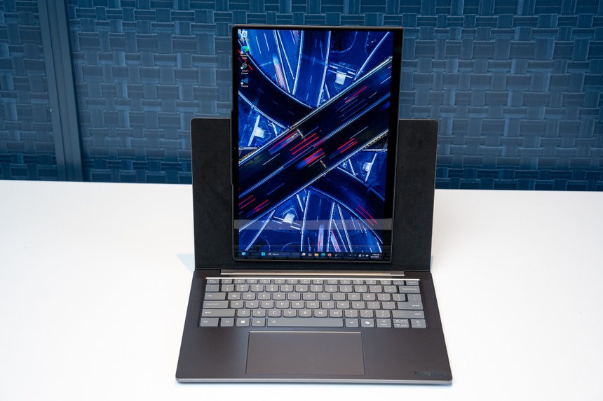 su kien IFA 2025, Lenovo laptop xoay, Lenovo ThinkBook VertiFlex Concept, trien lam cong nghe anh 8