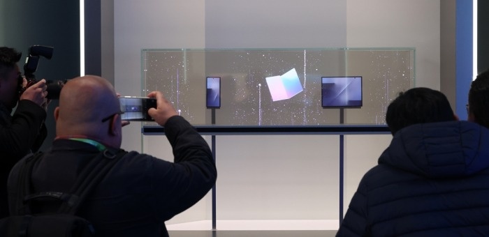 smartphone man hinh gap, Galaxy Z Fold7, smartphone gap ba, smartphone gap Samsung, Samsung APEC 2025 anh 7