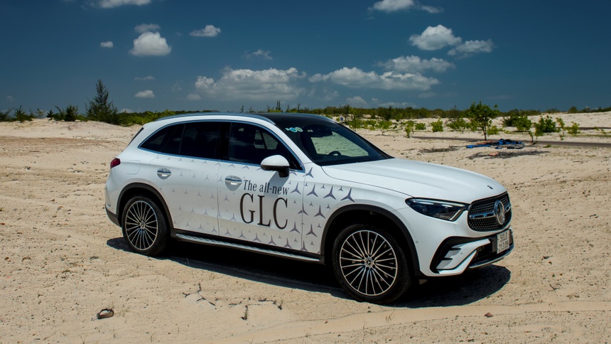 Mercedes-Benz E-Class ảnh 3 Mercedes-Benz E-Class anh 3