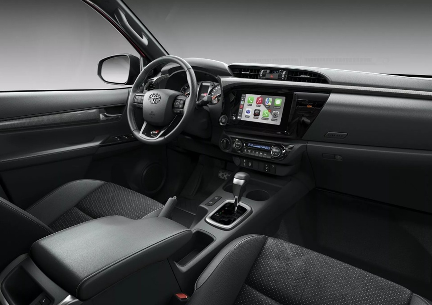 Toyota Hilux GR Sport II - bán tải đắt hơn Ford Ranger Raptor