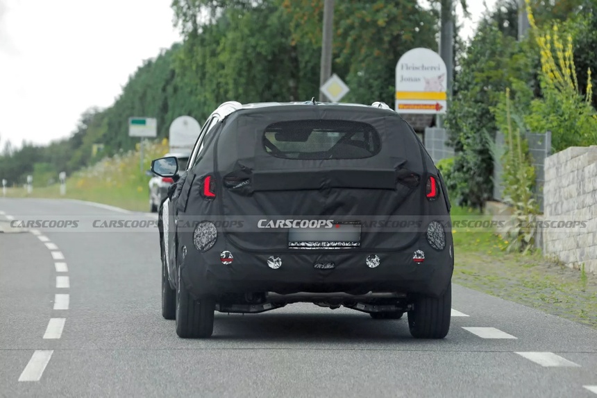 Kia Sportage 2025 chạy thử trên đường phố