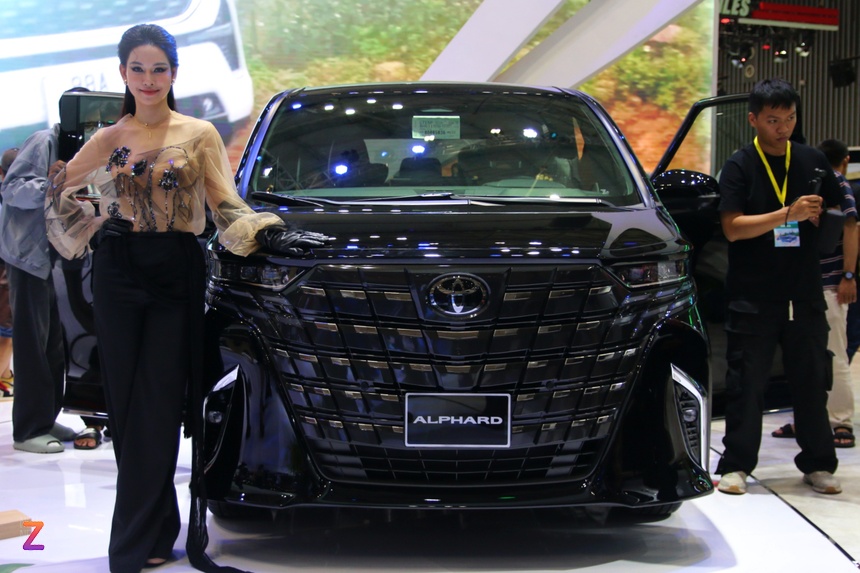 xe nhap khau anh 1